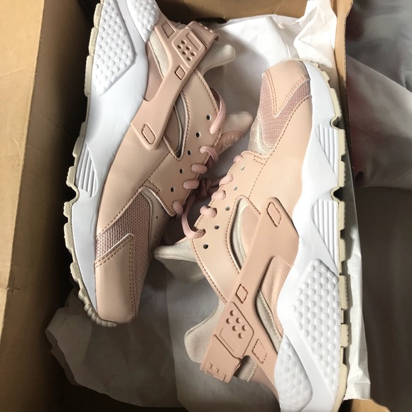 ❌ SOLD ❌NIKE HUARACHE RUN BEIGE/DESERT SAND SZ 6.5 - Picture 6 of 6
